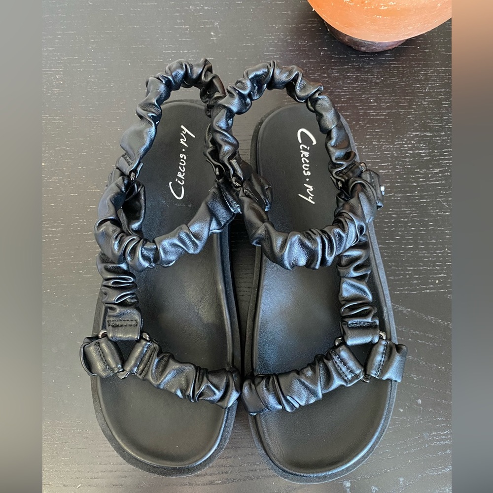 New Circus Sam Edelman Black Faux Leather Harlene Platform Strappy Sandals Sz 8